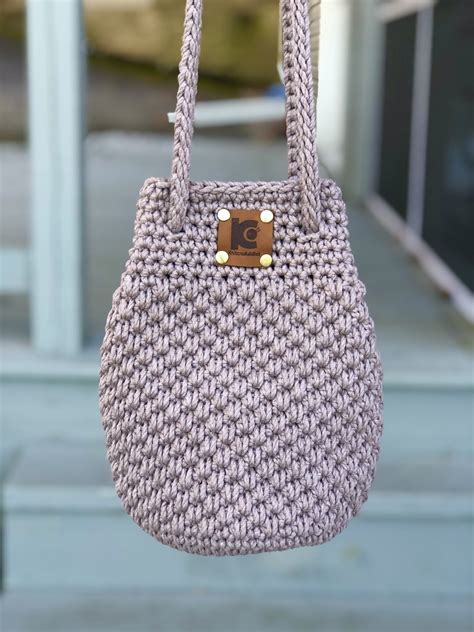 how to crochet shoulder bag